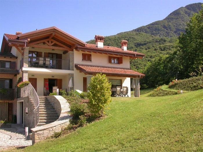 Borgo Chiaro Apartment Colico Exterior photo